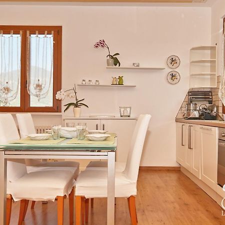 Appartamento Il Moresine Roe Екстериор снимка